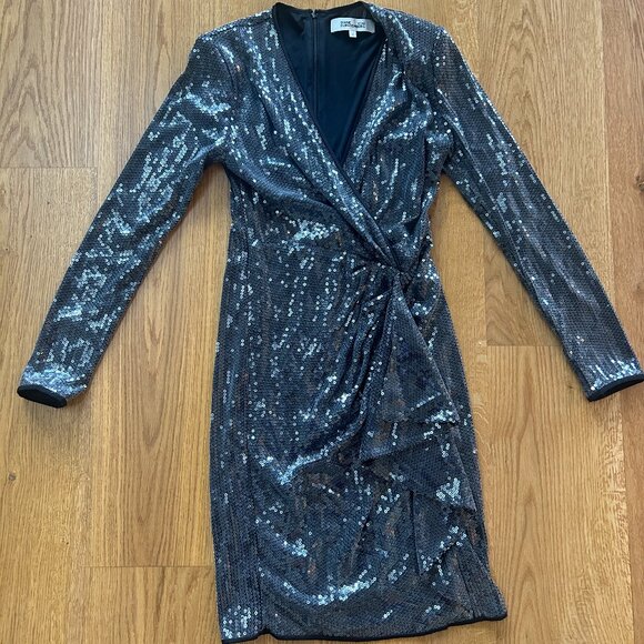 DIANE VON FURSTENBERG Lexa wrap-effect sequined tulle mini dress - Picture 4 of 4